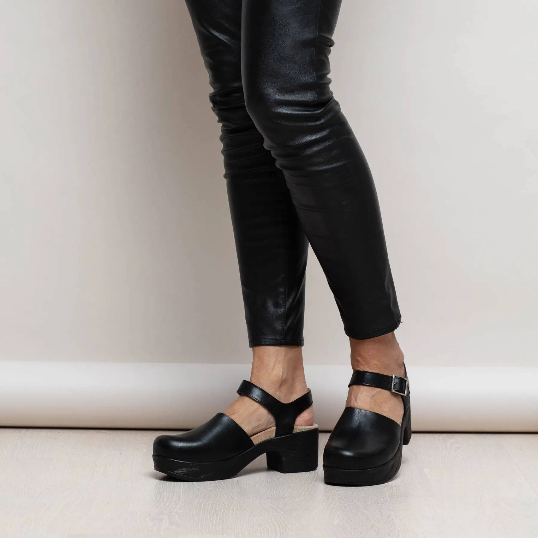 Calou Stockholm Low Heel Soft Clogs^Dolores Mary Jane Clog