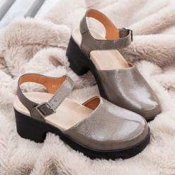 Calou Stockholm Sale/archive^Dolores Clog Patent Grey
