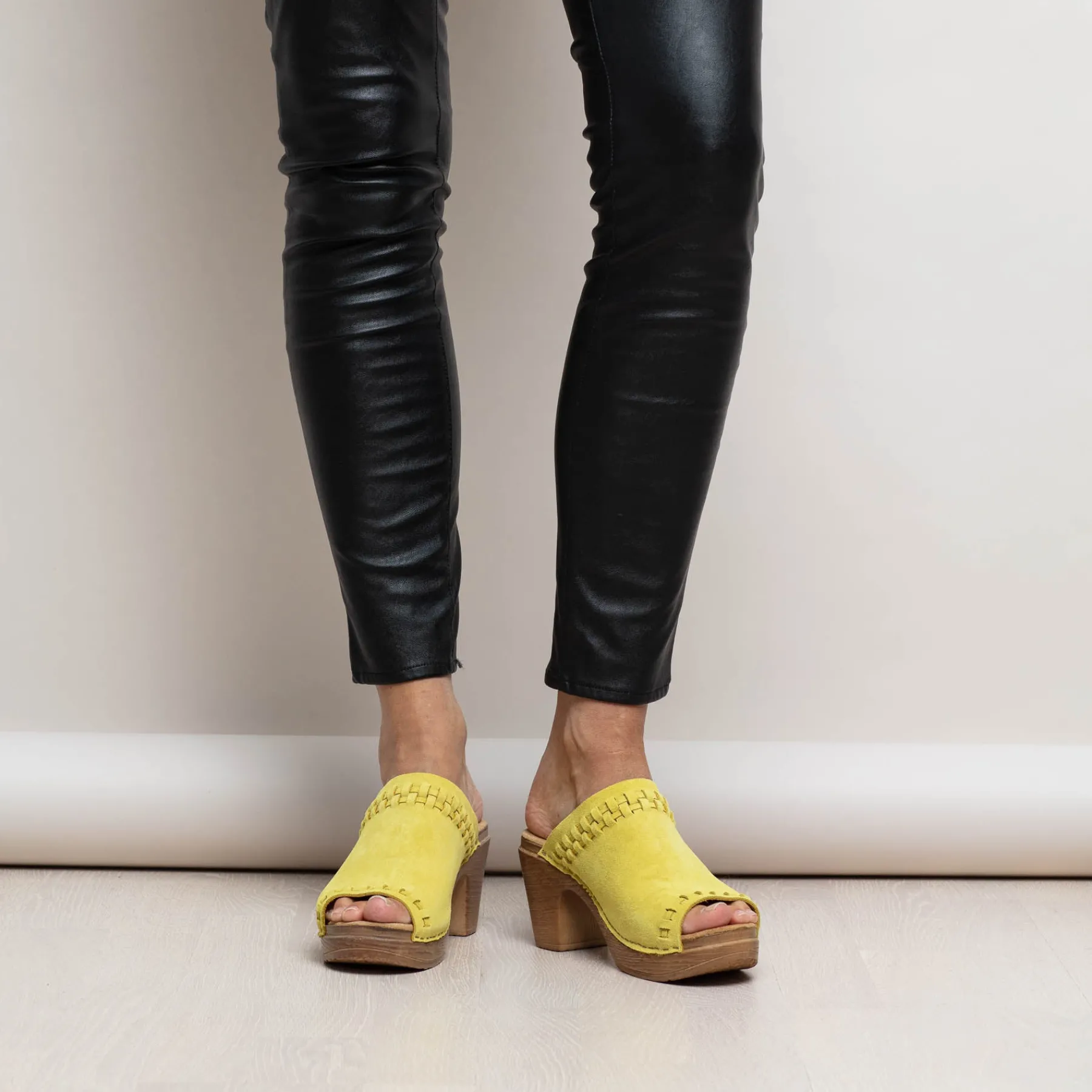 Calou Stockholm Sale/archive^Lena
