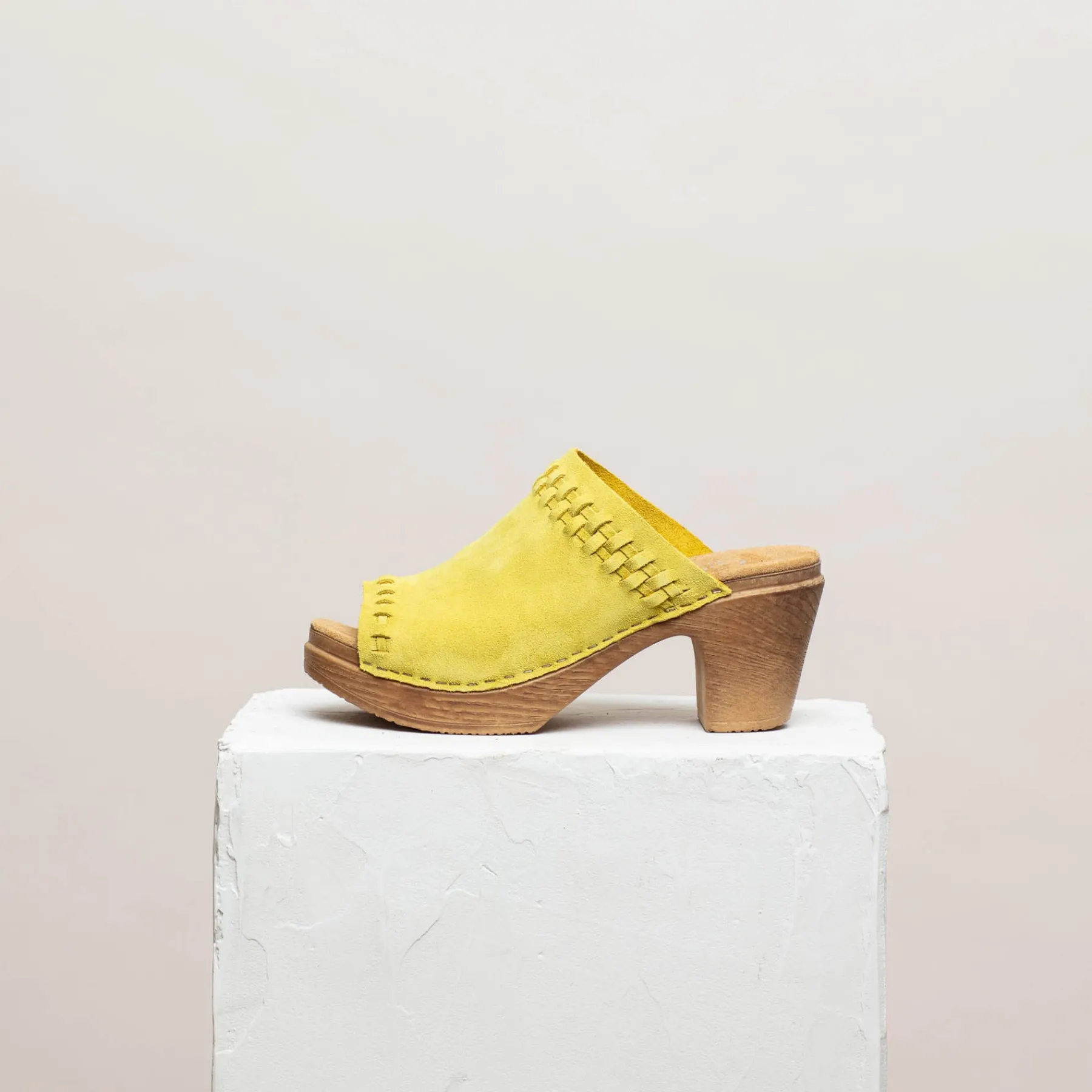 Calou Stockholm Sale/archive^Lena