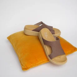 Calou Stockholm Sale/archive^Lilian