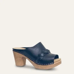 Calou Stockholm Sale/archive^Nova